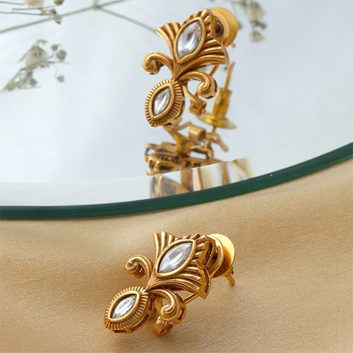 Elegant Gold Drop Earrings