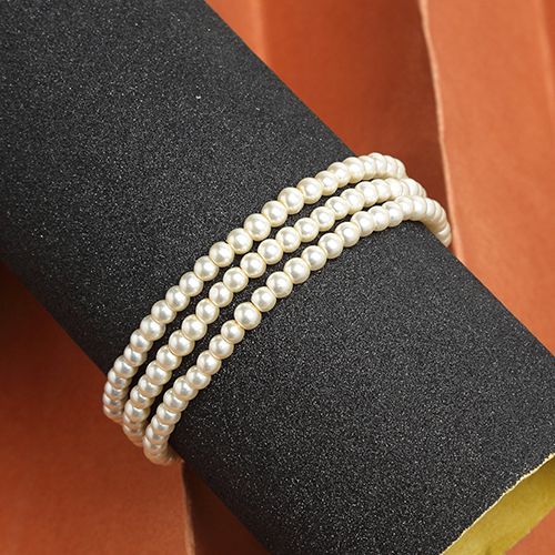 Classic Elegance Pearl Bracelet