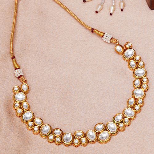 Charming Kundan Neckpiece